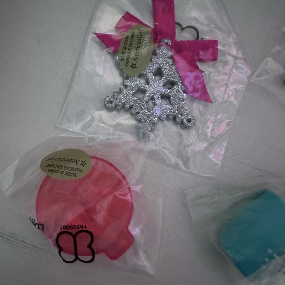 American Girl assorted accessories - Picture 8 of 8